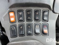 2833777