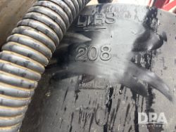 2835831