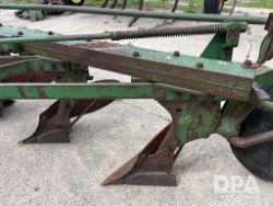 2842745