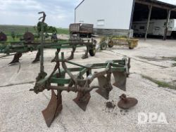 2842751