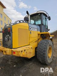 2851802