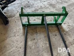 2851352