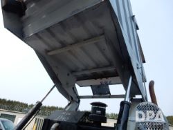 2852044