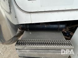 2852697