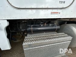 2852807