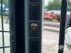 2858138