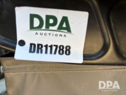 2876572