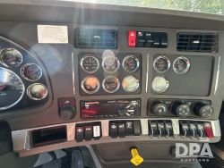 2883922