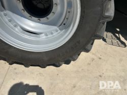 2885990