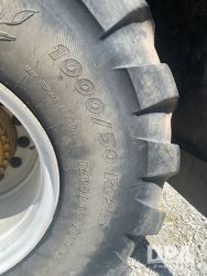 2888097