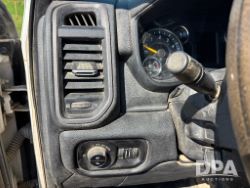 2882352