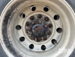 2893382