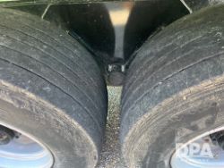 2923557