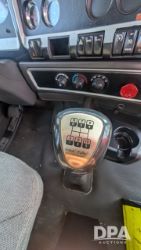 2956382