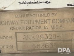 2953819
