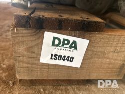 2974359