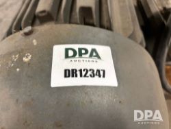 2976095