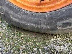 2976553