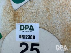 2976557