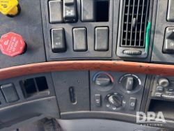 2977351