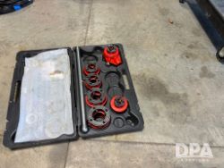 2983842